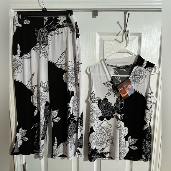 IMAN Pants - 🎱New Iman Global Chic 2-piece kool lock set
